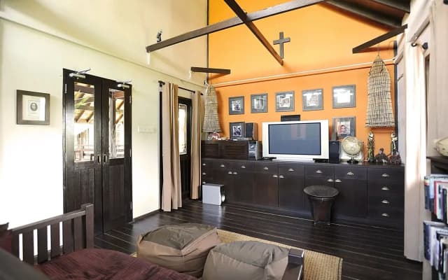 The Village House - photo 4