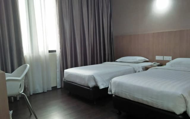 Baguss City Hotel - photo 3