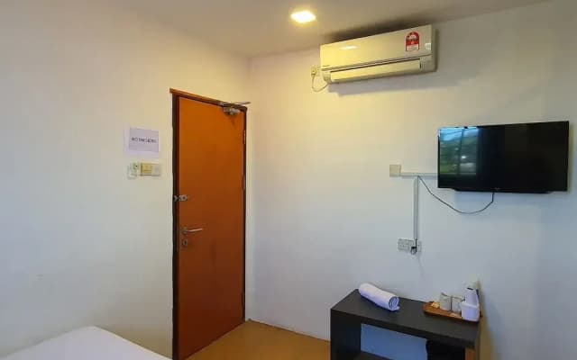 Hotel O Signature Inn Miri - photo 2