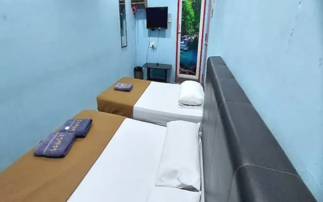 OYO 90937 Tanjak Hotel - photo 3