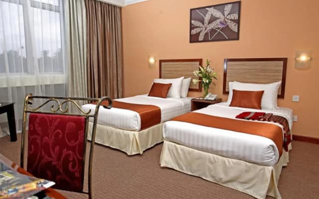 TH Hotel Kelana Jaya - photo 5