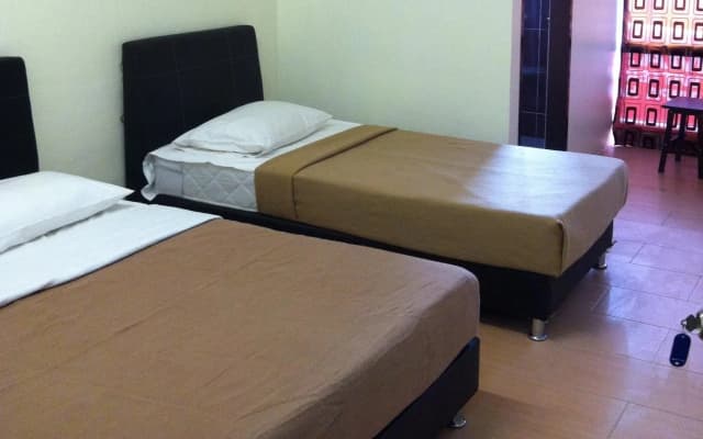 Camlodge Budget Hotel - photo 5