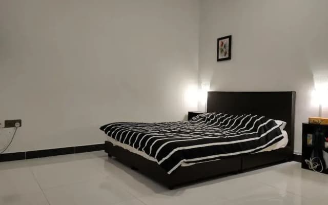 Aleesa Roomstay 3 - photo 2