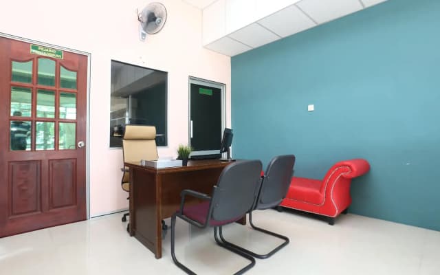 SPOT ON 90163 Kpfb Roomstay 2 - Hostel - photo 4