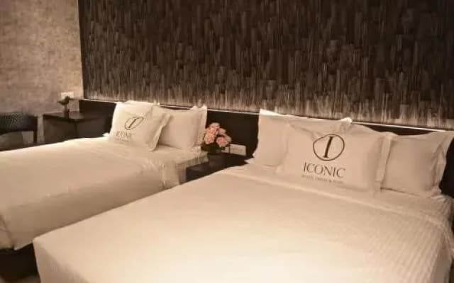 Iconic Suites & Pods Hotel - photo 3
