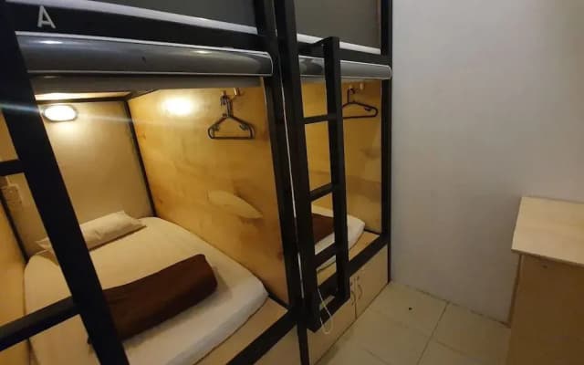 OYO 89728 Home Guesthouse & Cafe - photo 3