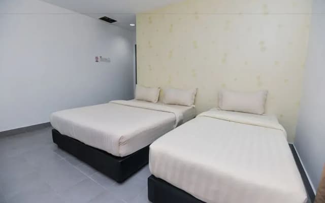 Alpha Hotel - photo 5