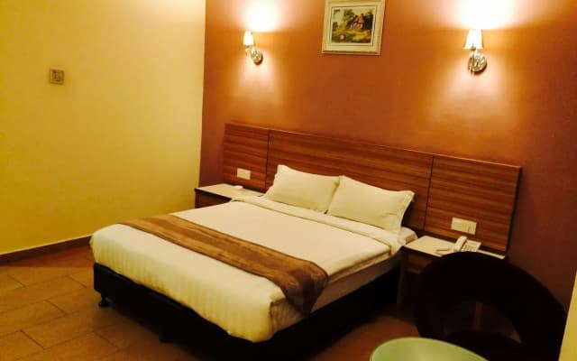 Grand Court Hotel - photo 3