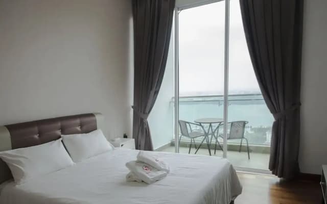Paragon Suite by Superhost - photo 4