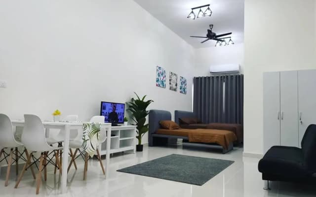 Homestay KLIA Core Soho Suites - photo 2