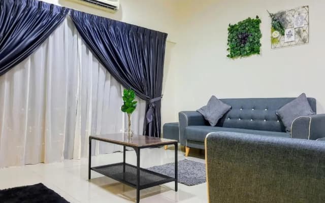 Puchong Setiawalk 8-12 pax 5min LRT Cozy Apartment - photo 4
