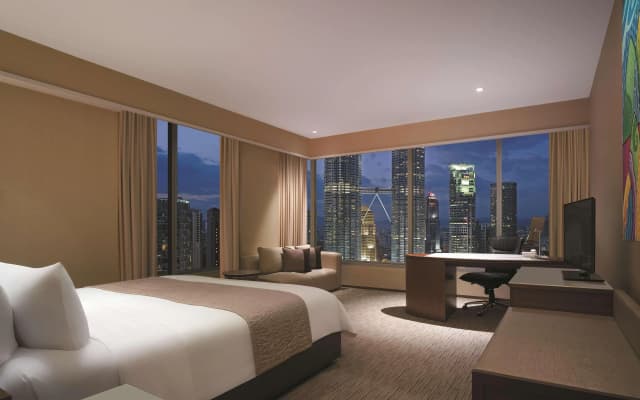 Traders Hotel Kuala Lumpur - photo 3