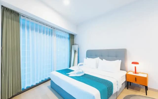Moonway Luxury Suites At Eaton Residence - photo 3