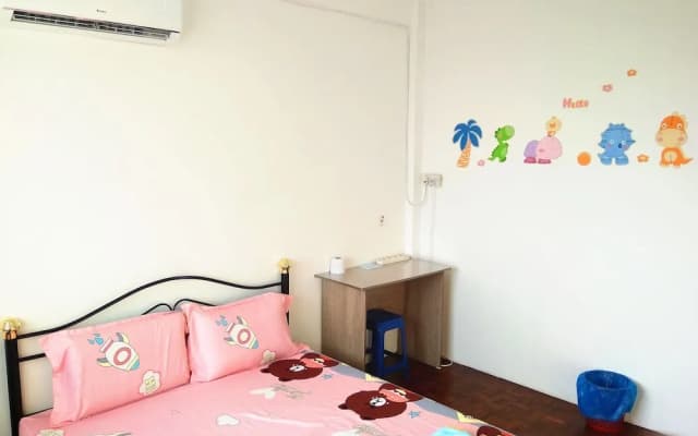 H Homestay - Semi D 1000Mbps (1Gbps) Wifi, Astro & Private Parking - photo 3
