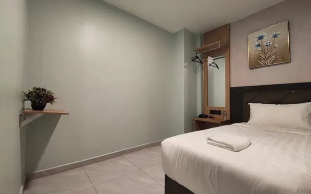 Hotel Mawar Inn - photo 3
