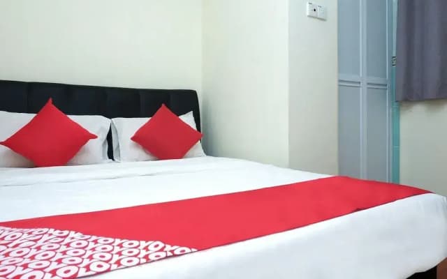 OYO 89928 ACF Guest House - photo 3