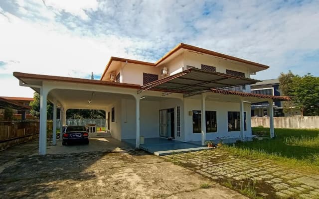 OYO HOME 90241 Villa Home Sibu - photo 2