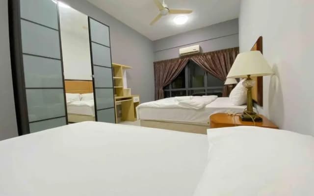 Setiawalk Puchong Penthouse 8-10Pax 4R3B - photo 4