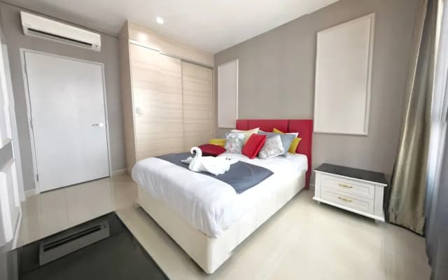 I-Soho by BeeStay, 6 Pax, Close to Central Mall - photo 2