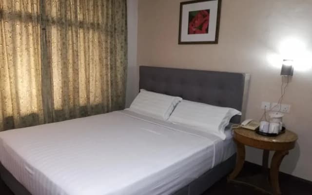 Floral Hotel - photo 4