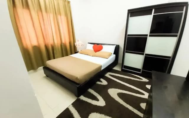 Homestay Kondo Mewah l/d kolam renang & playground di Kota Bharu - photo 2