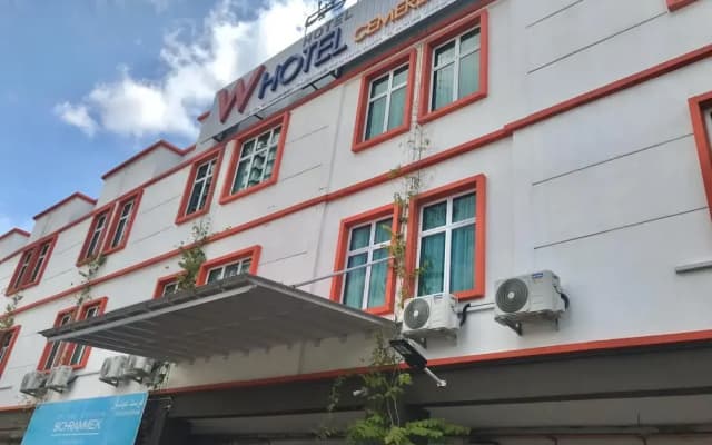 W Hotel Cemerlang - photo 2