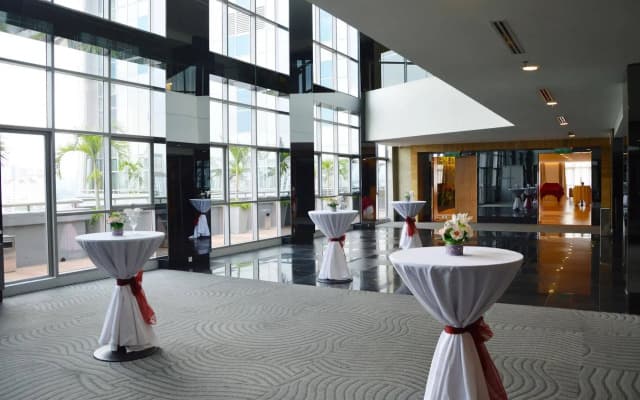 Vivatel Kuala Lumpur - photo 2