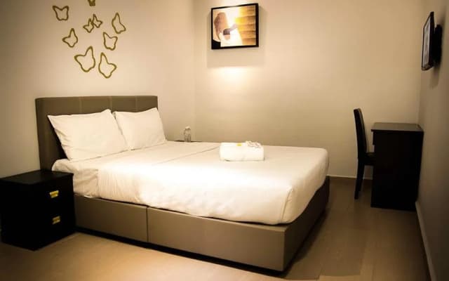 Ferda Hotel Impian Emas - photo 5