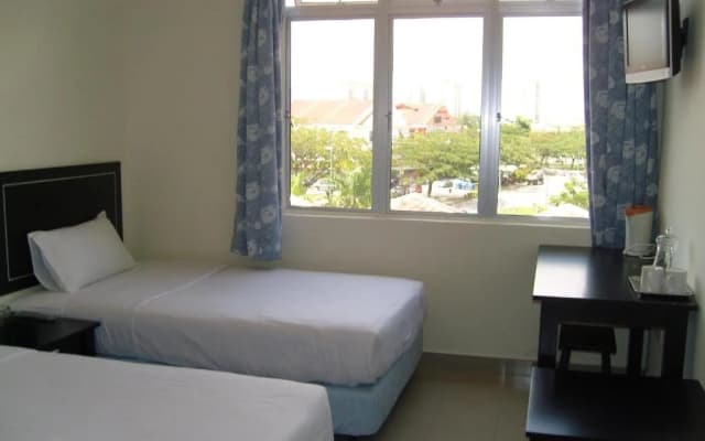 Linkway Hotel - photo 2