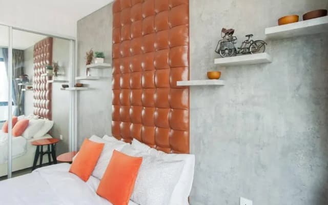 iCity 1Bedroom Apt Near Mall FREE PARKING & WIFI - photo 3