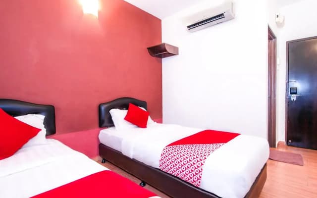 OYO 698 Hotel Sepang at Dengkil - photo 2