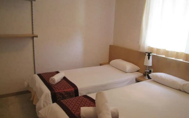 The Crown Borneo Hotel - photo 3
