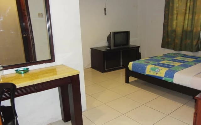 GW Furama Apartment - photo 4