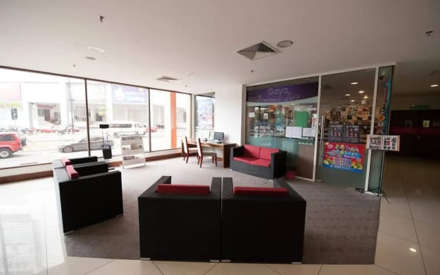 Gaya Centre Hotel - photo 2