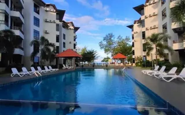 Samsuria Private Beach Front Resort - photo 4