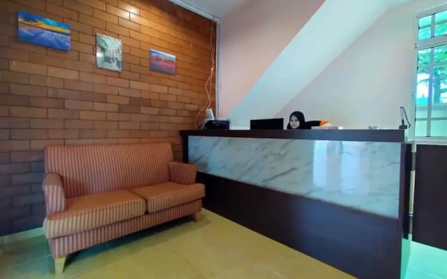 SPOT ON 89942 M & H Rizq Ventures - photo 2
