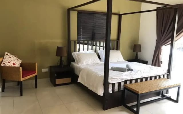 Gold Coast Marib Comfy Studio - photo 4