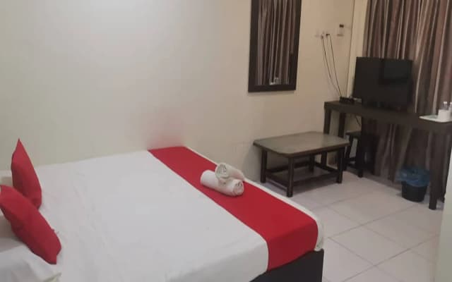 OYO 1104 Q Hotel - photo 5