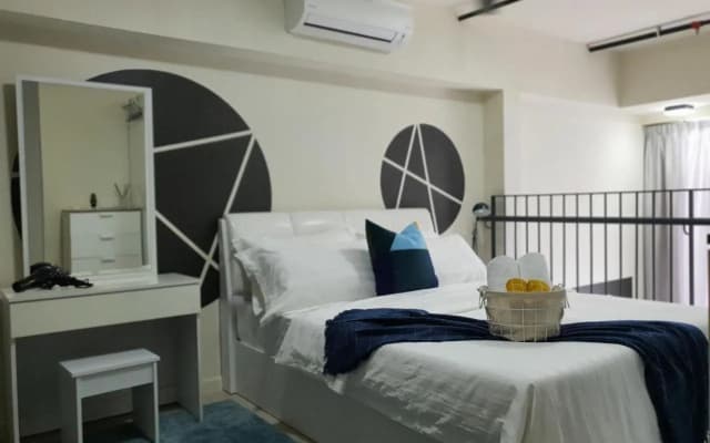 The Perfect Getaway @ Tamarind Suites, Netflix 300Mbps - photo 2