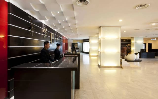 Borneo Royale Hotel - photo 2