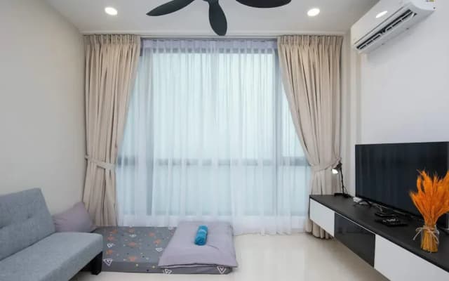 Cozy 1BR Apt Near CIQ Free Parking - photo 2