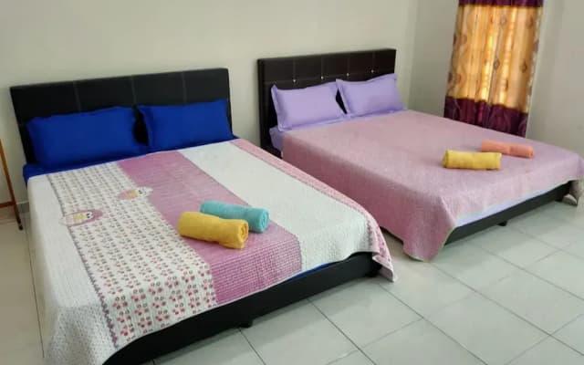 OYO 90228 D'anjung Villa 4bhk - photo 4