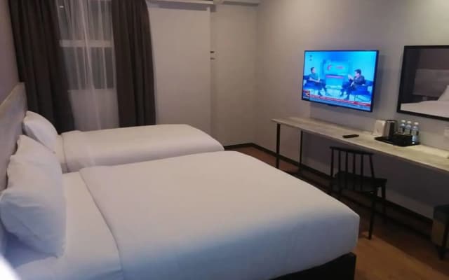 The Leverage Lite Hotel Kuantan - photo 5