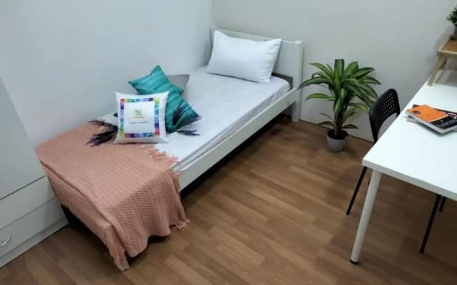 Bed & Pillow Subang Jaya by HomeBrickz - photo 5