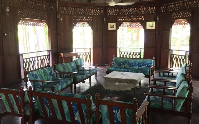Kampung Tok Senik Hotel - photo 2