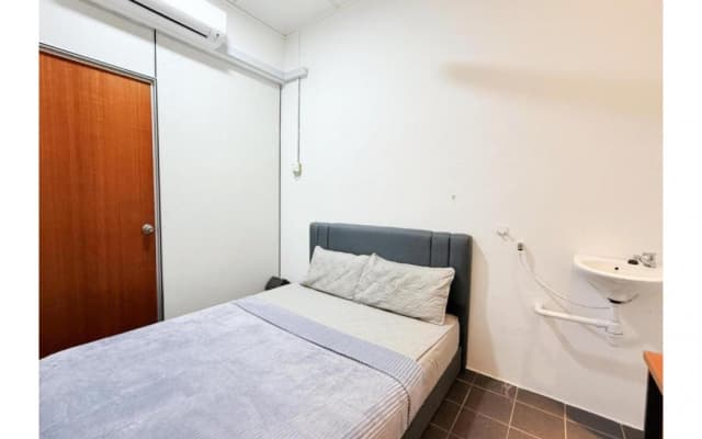 Hotel O S Homestay Premium - photo 5
