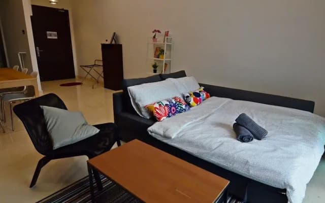 Comfy 2BR Tritower Suite Near JB Ciq, Jbcc & Capri - photo 3
