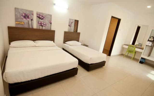 Hotel Cheqinn - photo 3