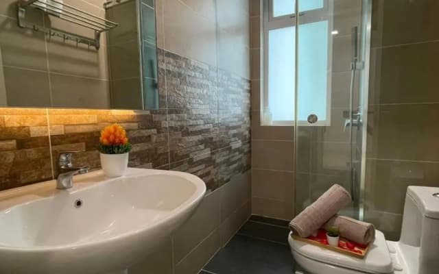 Tritower, 5mins to CIQ, Luxury apartment in JB town - photo 2