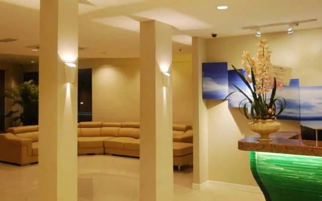 Oceania Hotel - photo 2